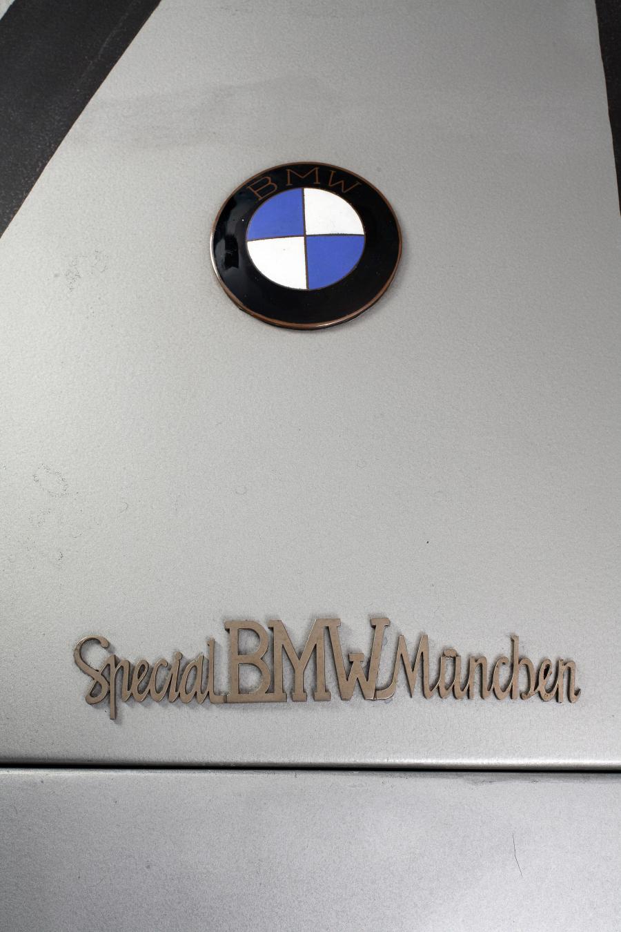 Логотип BMW 328 Bugelfalten Mille Miglia (85032) 1939 года  (фото 68 из 74)
